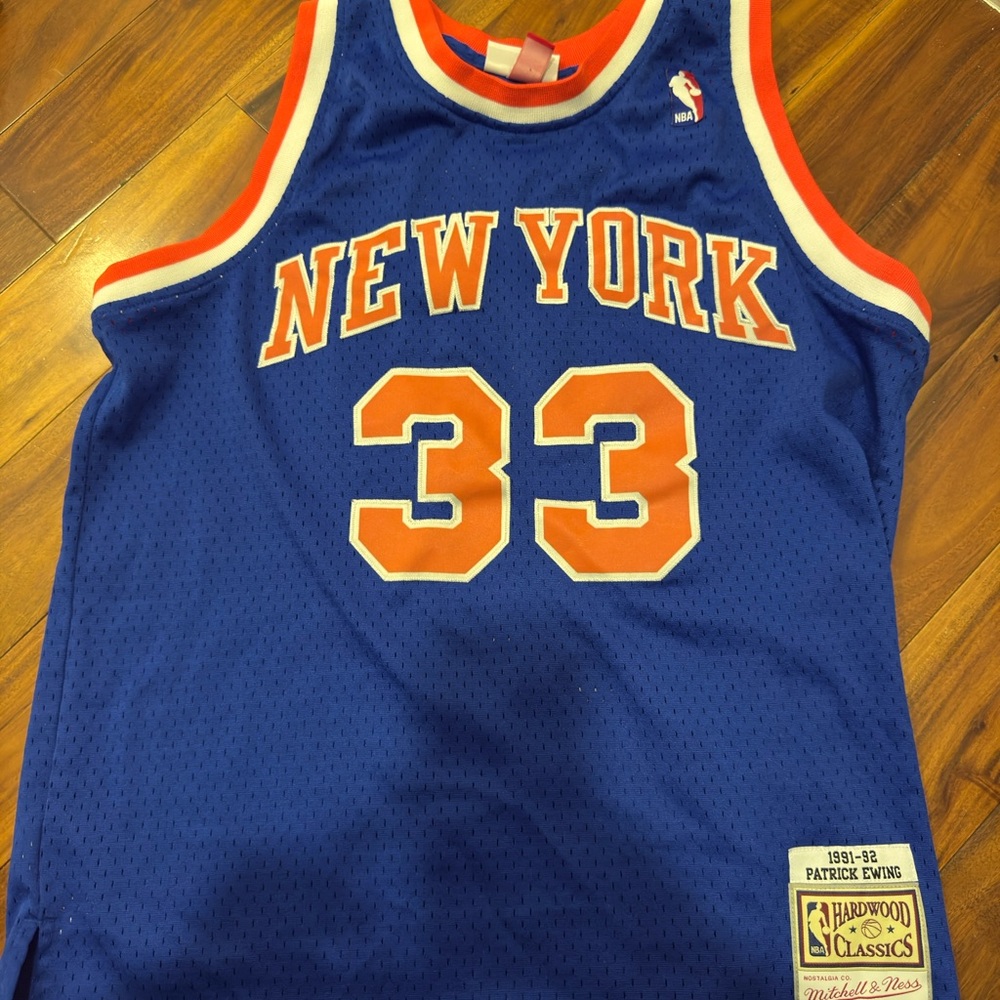 New York Knicks Patrick Ewing Jersey - Authentic Mitchell & Ness Size Youth XL